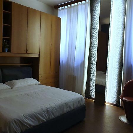 5Min Walk From Duomo! Apartment 100M2 Milán Exterior foto